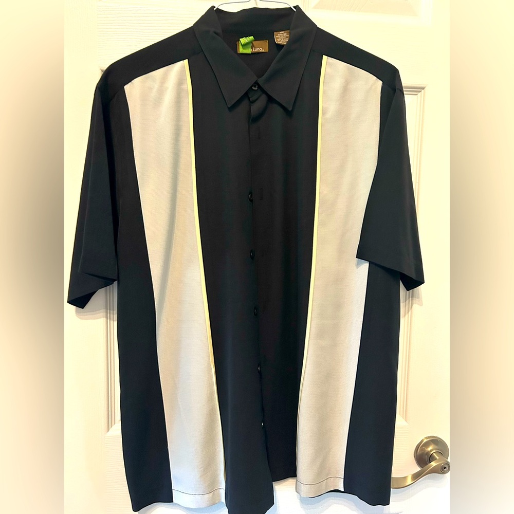 Button down shirt in like new condition- size 2XL